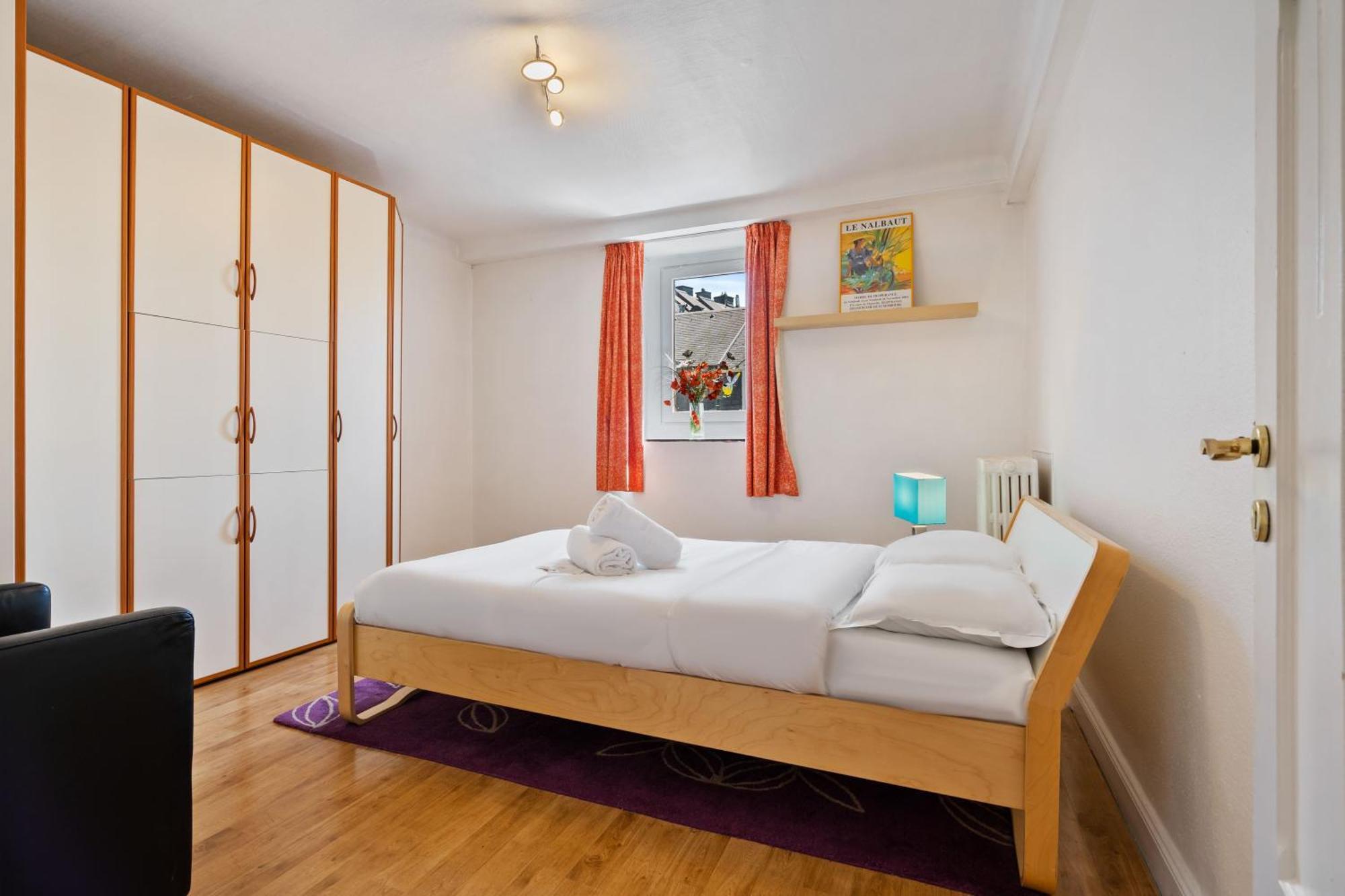 Cozy Townhome Near City Center Free Parking & Wi-fi Ferienhaus Luxemburg