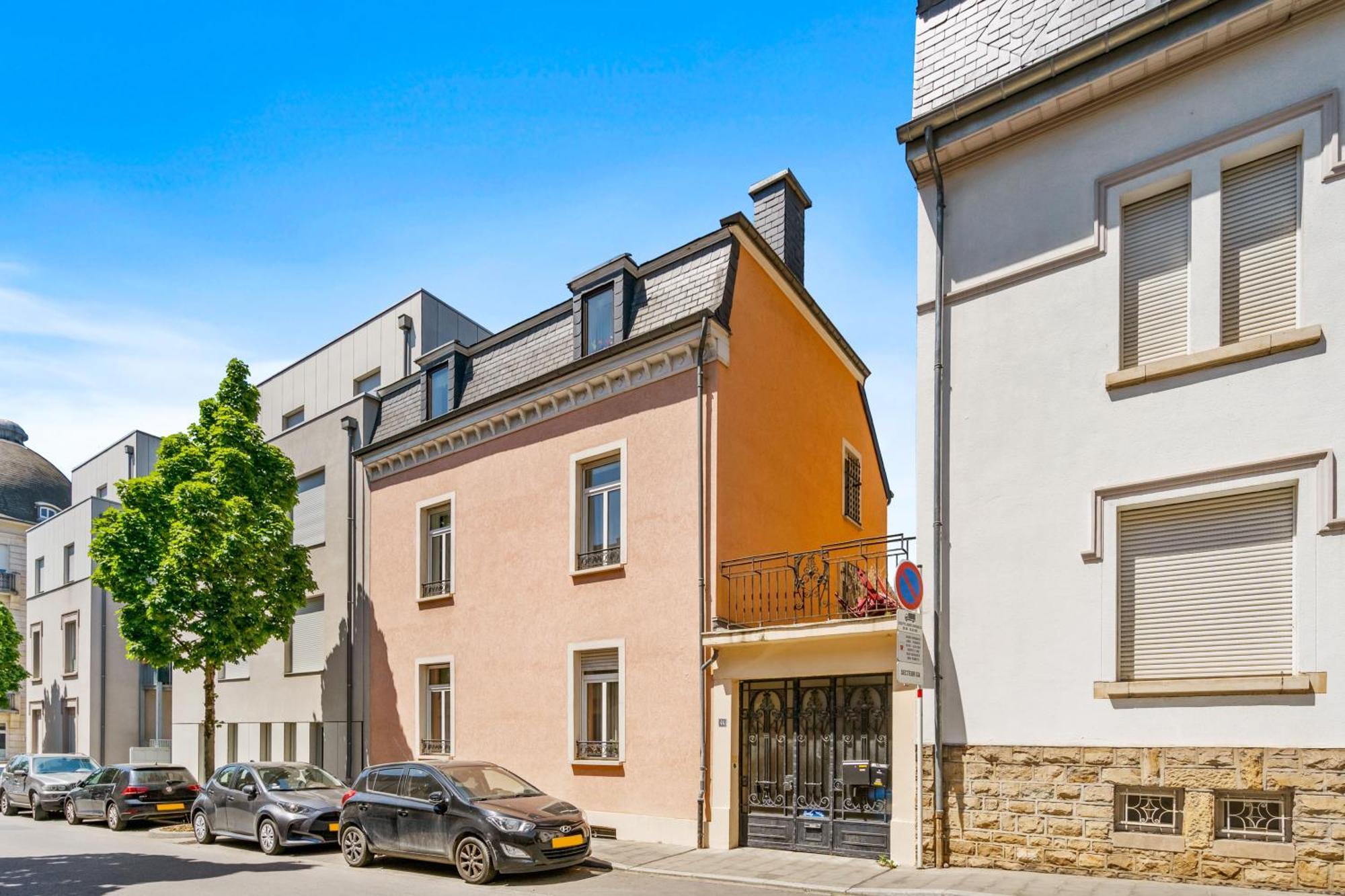Ferienhaus Cozy Townhome Near City Center Free Parking & Wi-fi Luxemburg