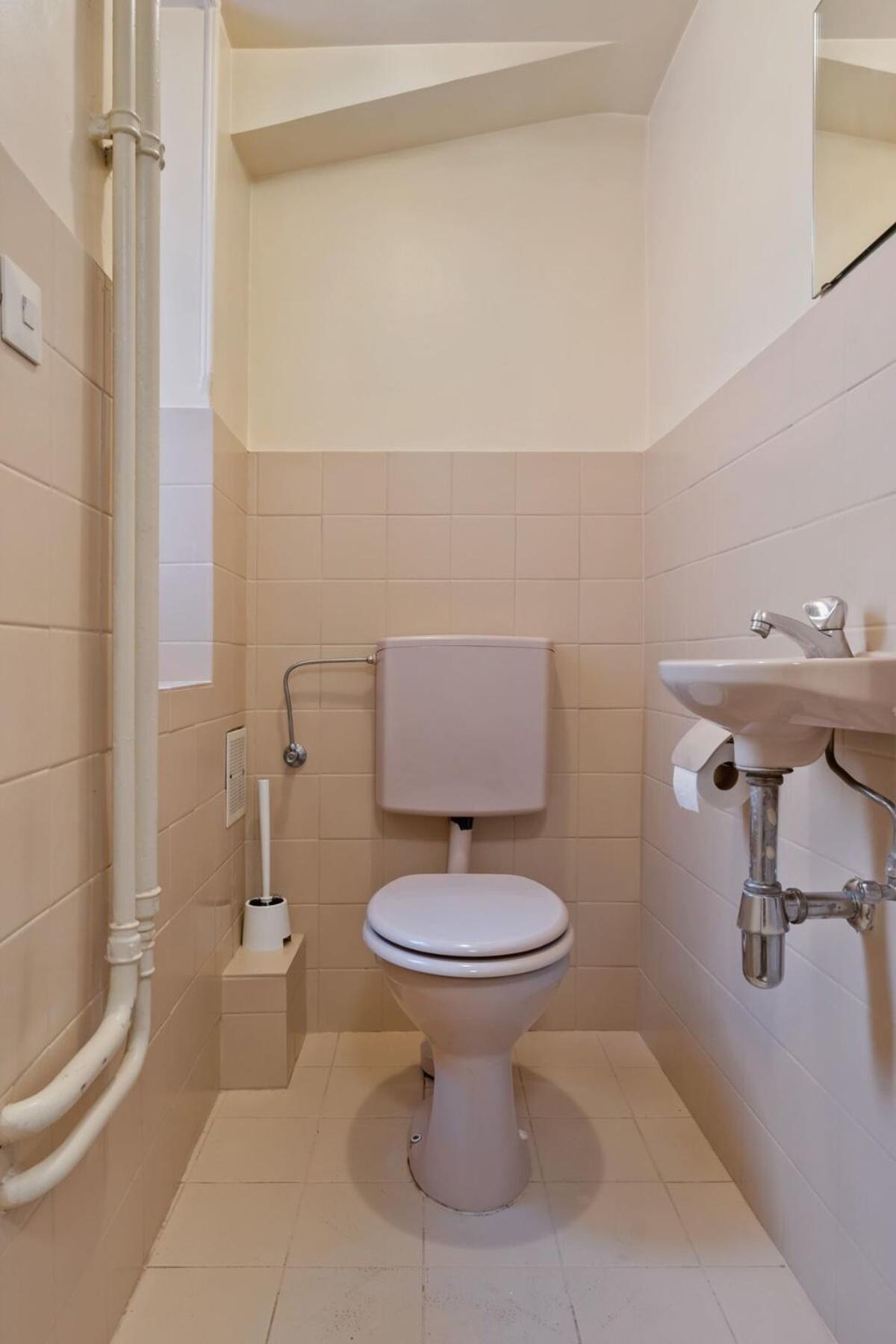 Cozy Townhome Near City Center Free Parking & Wi-fi Ferienhaus Luxemburg