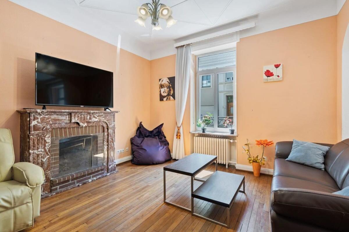 Ferienhaus Cozy Townhome Near City Center Free Parking & Wi-fi *